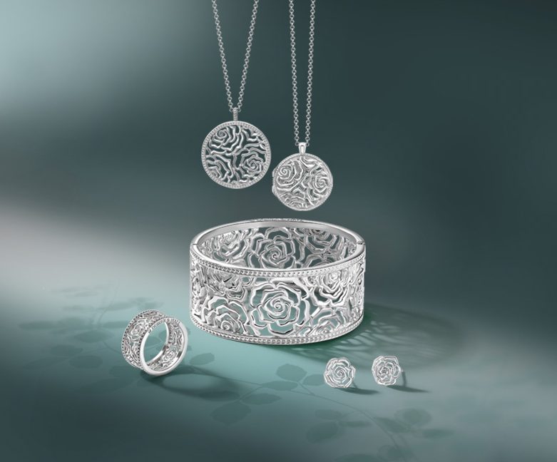 How to take beautiful photographs of your silver jewellery